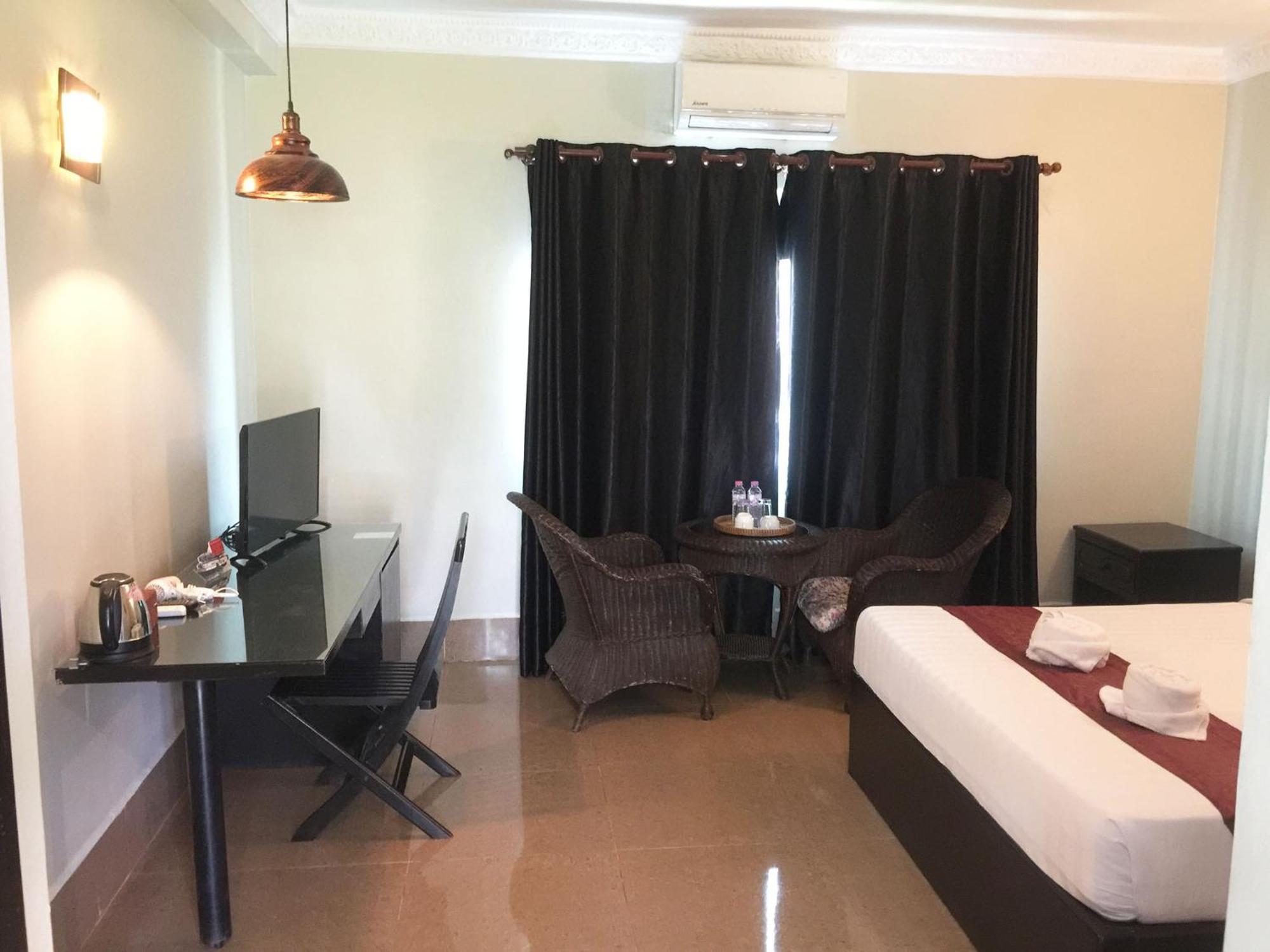 Central Night Hotel Siem Reap Exteriör bild