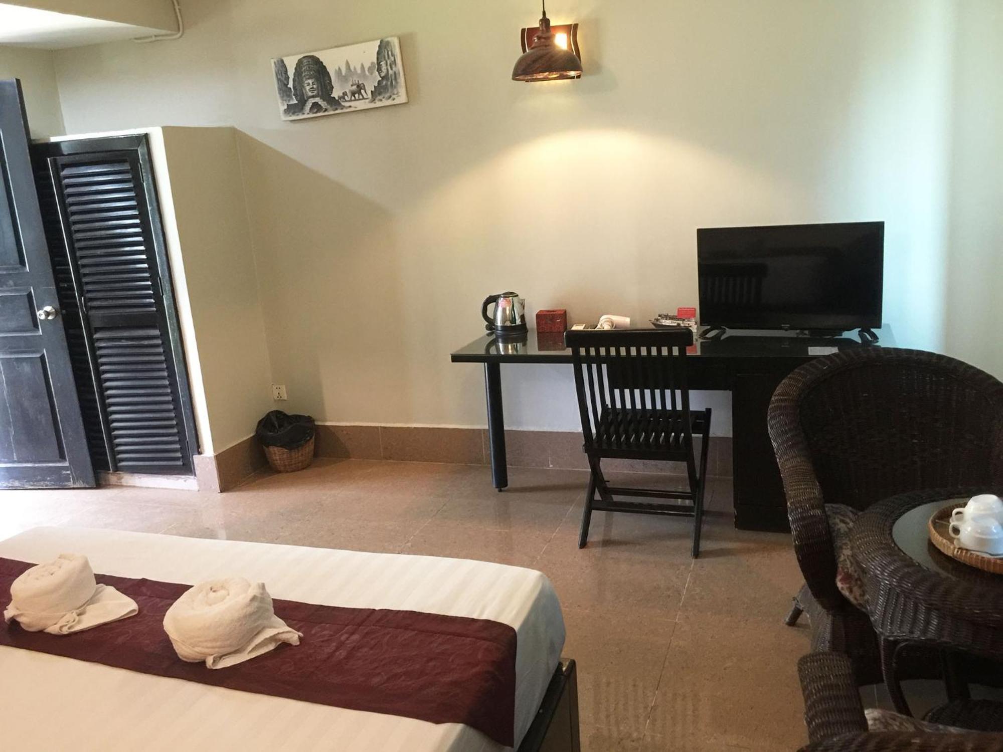Central Night Hotel Siem Reap Exteriör bild