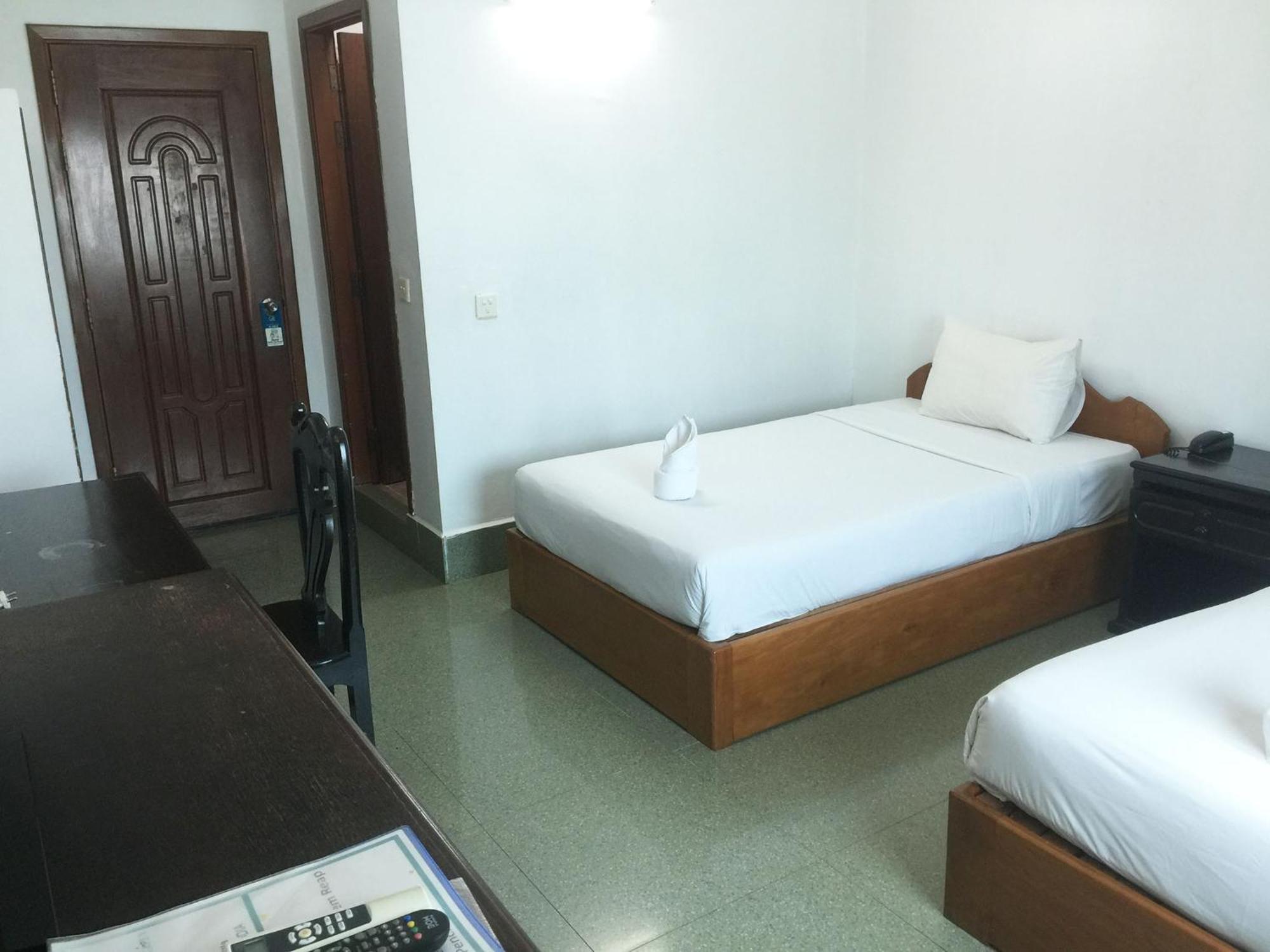 Central Night Hotel Siem Reap Rum bild