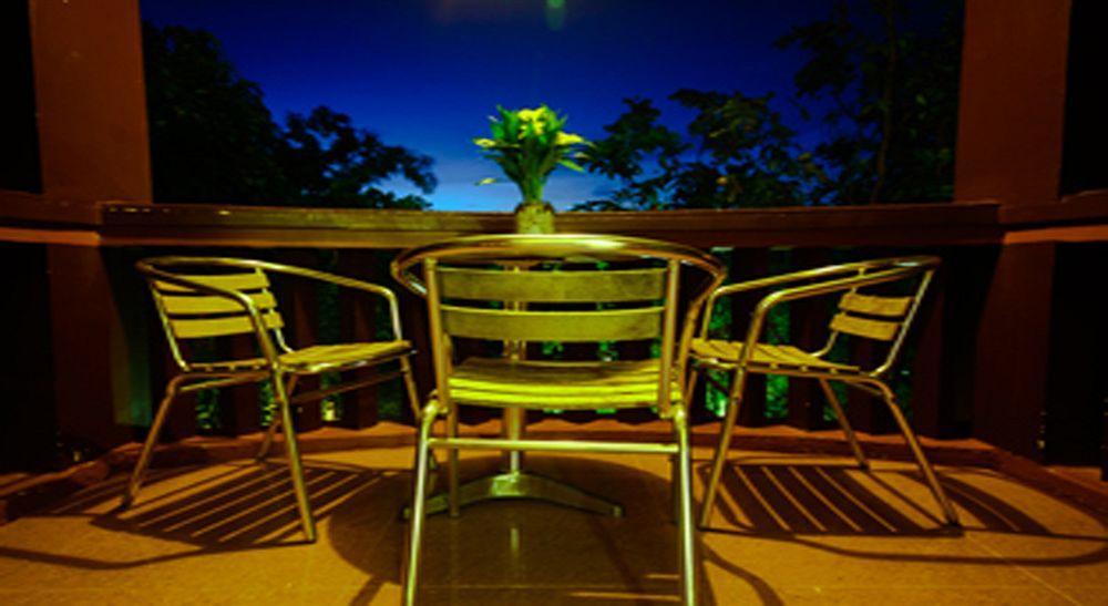 Central Night Hotel Siem Reap Exteriör bild