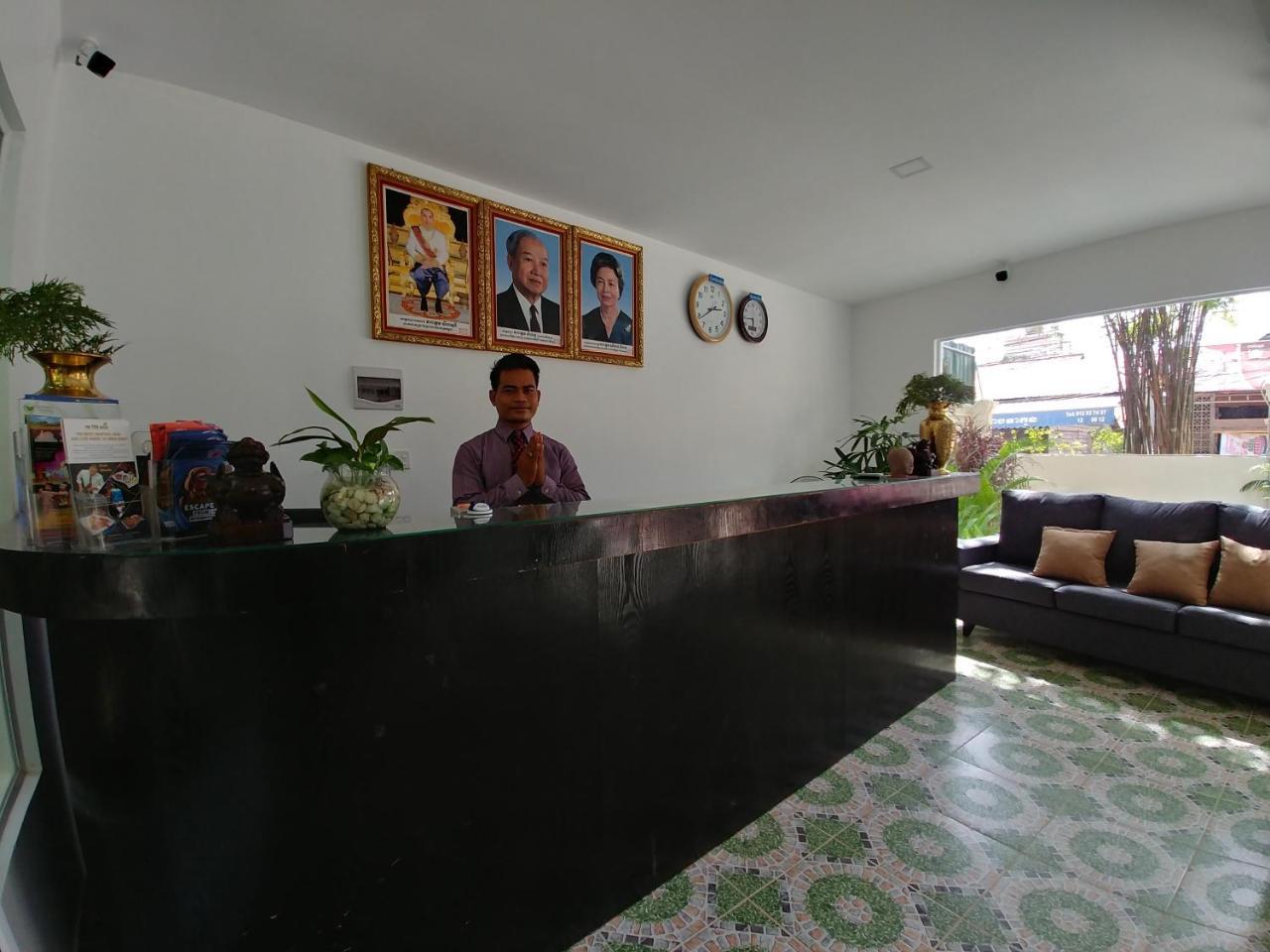 Central Night Hotel Siem Reap Exteriör bild